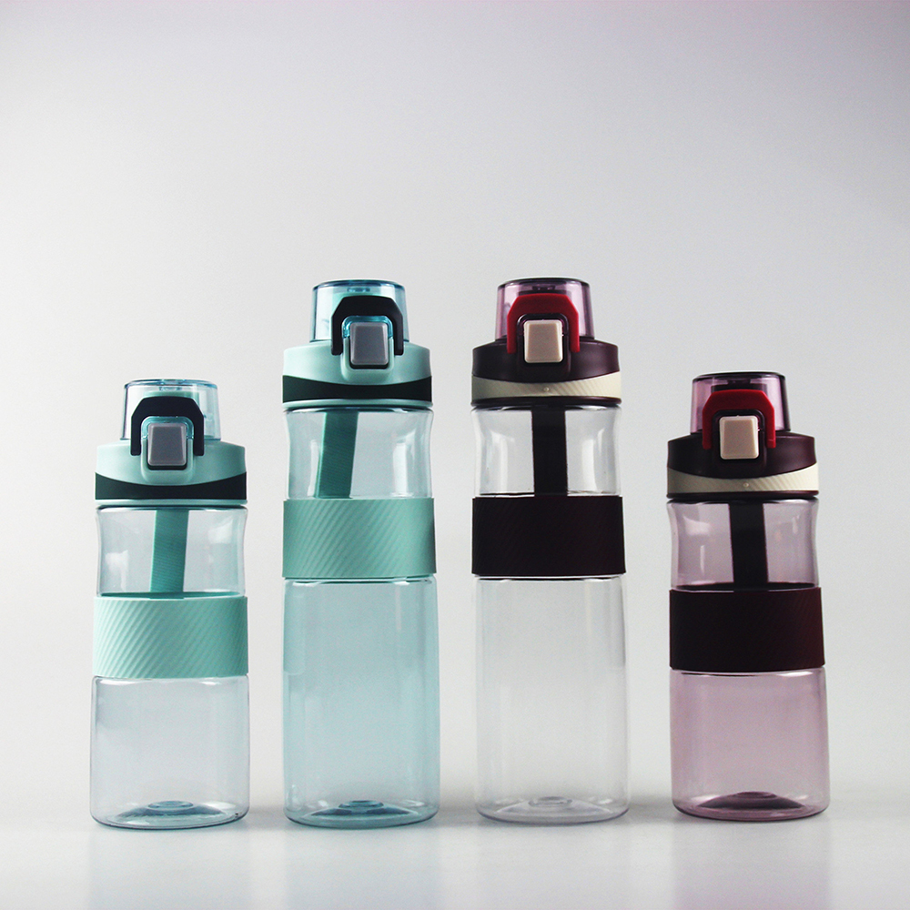 New design drinking water bottle 700ml 520ml Tritan Plastic sports water bottle with flip spout top custom logo